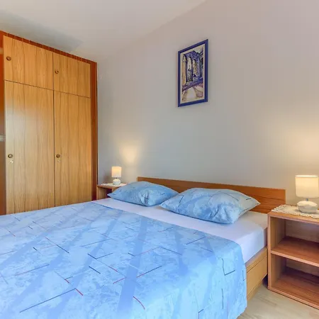 Apartment By The Sea Slatine, Ciovo - 14871 *